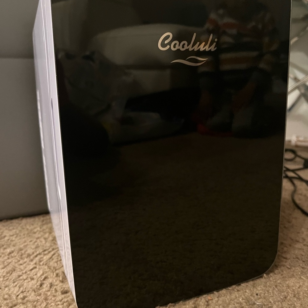 Cooluli Infinity compact mini fridge - Picture 8 of 9